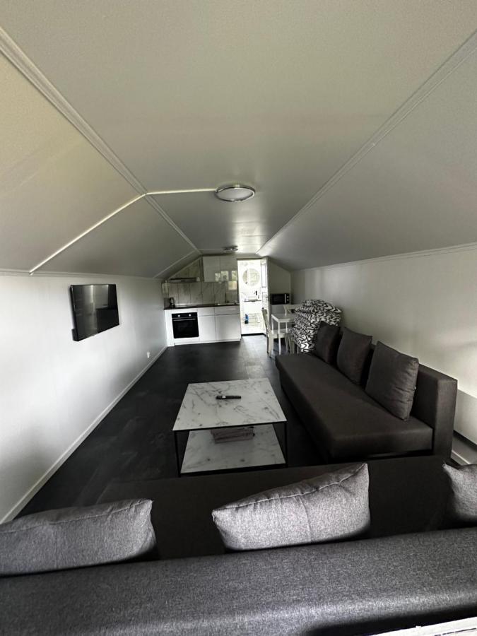 Luxurious Apartment Near Citycenter Borås Exterior photo