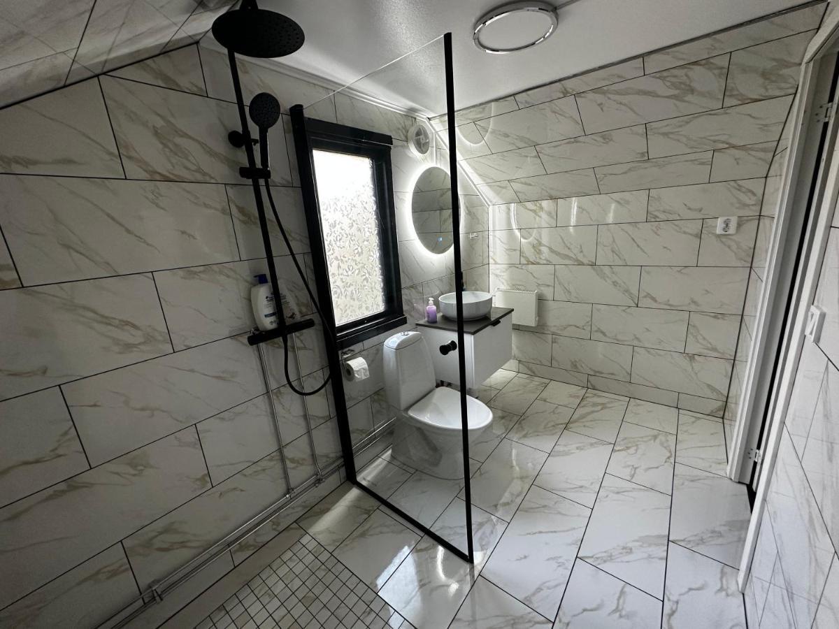 Luxurious Apartment Near Citycenter Borås Exterior photo